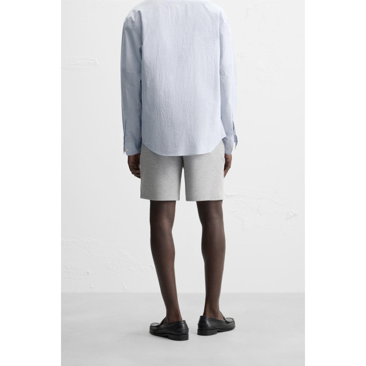 ШОРТЫ КОМФОРТНОЙ ПОСАДКИ ИЗ РЕЛЬЕФНОЙ ТКАНИ