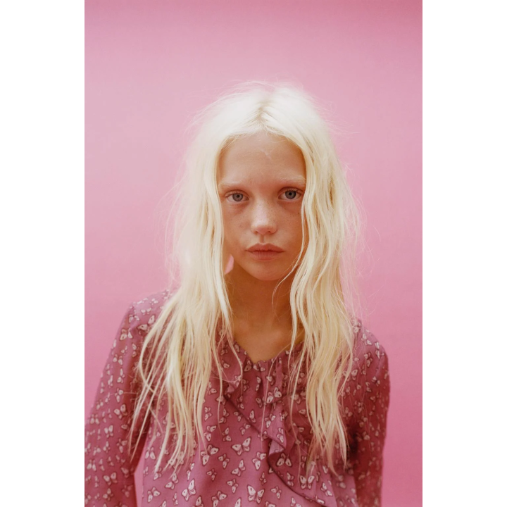 БЛУЗА С ПРИНТОМ БАБОЧЕК