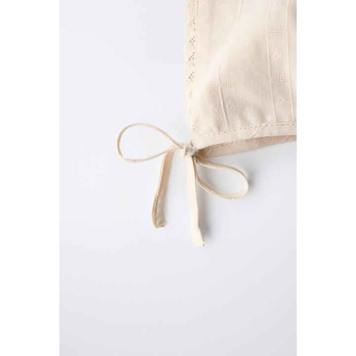 ЧЕПЧИК С КРУЖЕВНОЙ ВЫШИВКОЙ