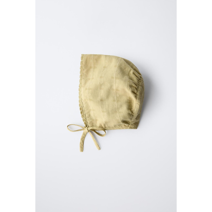 ЧЕПЧИК КРУЖЕВНОЙ С ВЫШИВКОЙ