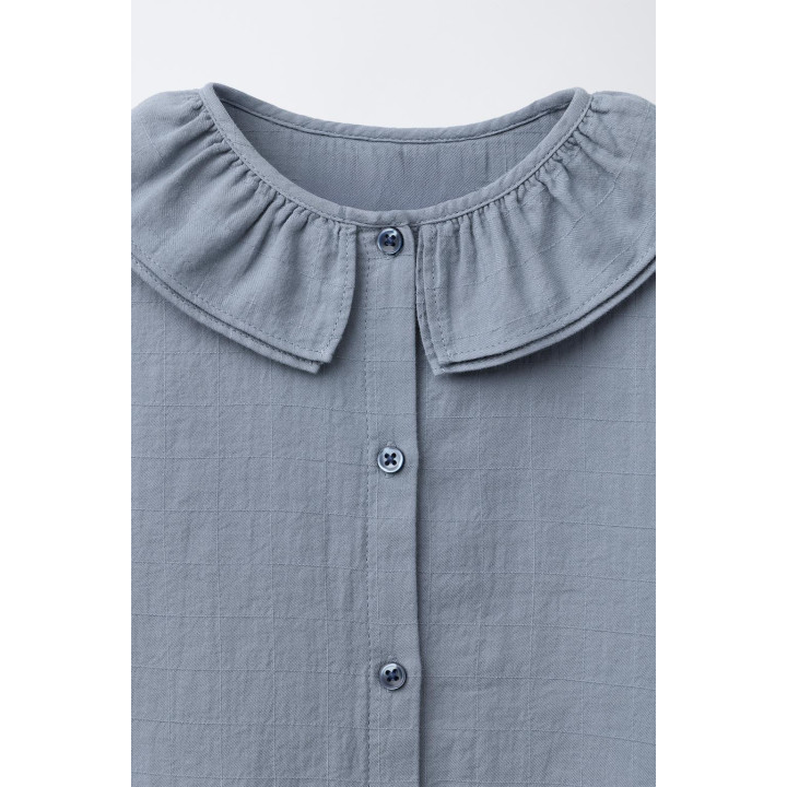 РУБАШКА С РЕЛЬЕФНЫМ КРУГЛЫМ ВОРОТНИКОМ