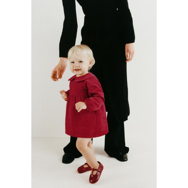 ПЛАТЬЕ И ТРУСИКИ ИЗ ВЕЛЬВЕТА С ВЫШИТЫМИ СЕРДЕЧКАМИ