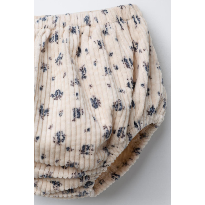 ВЕЛЬВЕТОВЫЙ САРАФАН И ТРУСЫ С ЦВЕТОЧНЫМ ПРИНТОМ