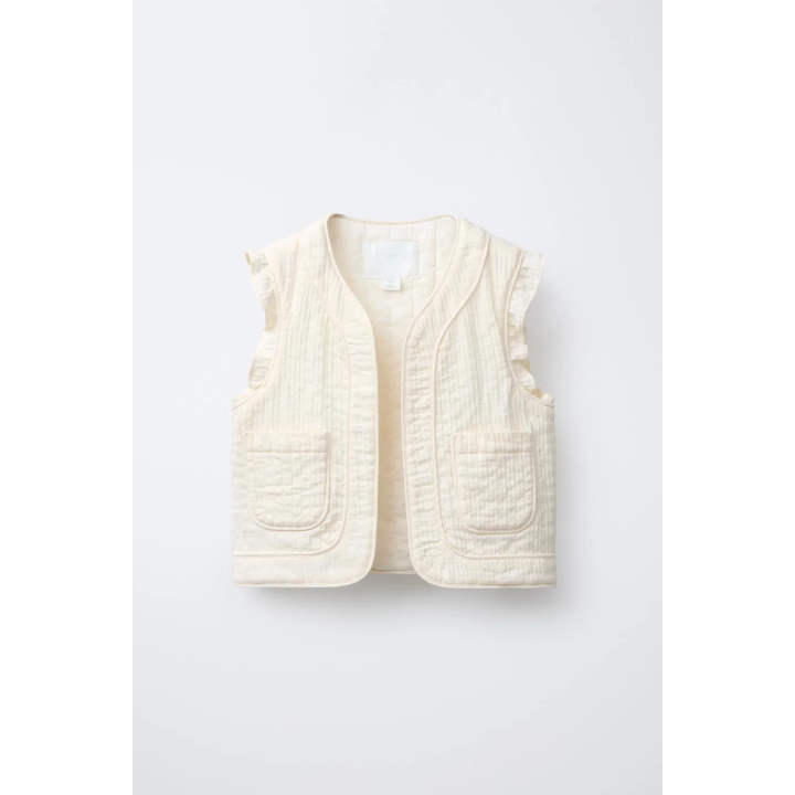 Жилет с объемной структурой оборок