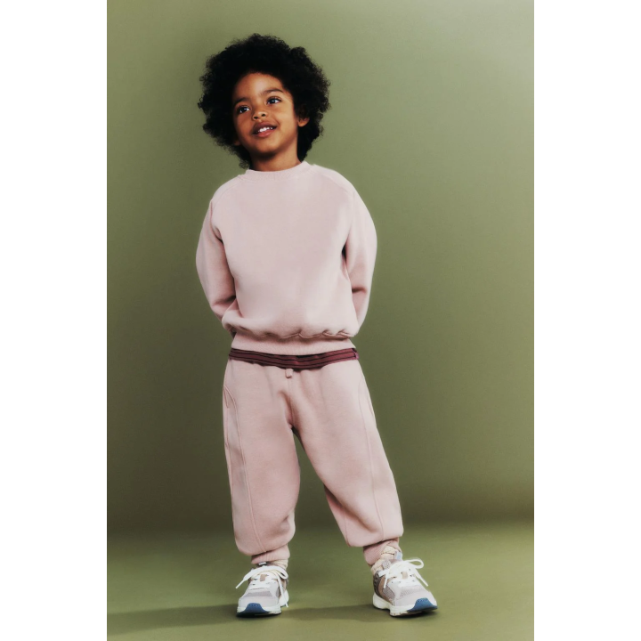 БРЮКИ-ДЖОГГЕРЫ С ЛОГОТИПОМ И ФЛОКОВЫМ ПОКРЫТИЕМ