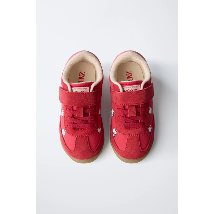 СПОРТИВНЫЕ КРОССОВКИ HELLO KITTY © SANRIO