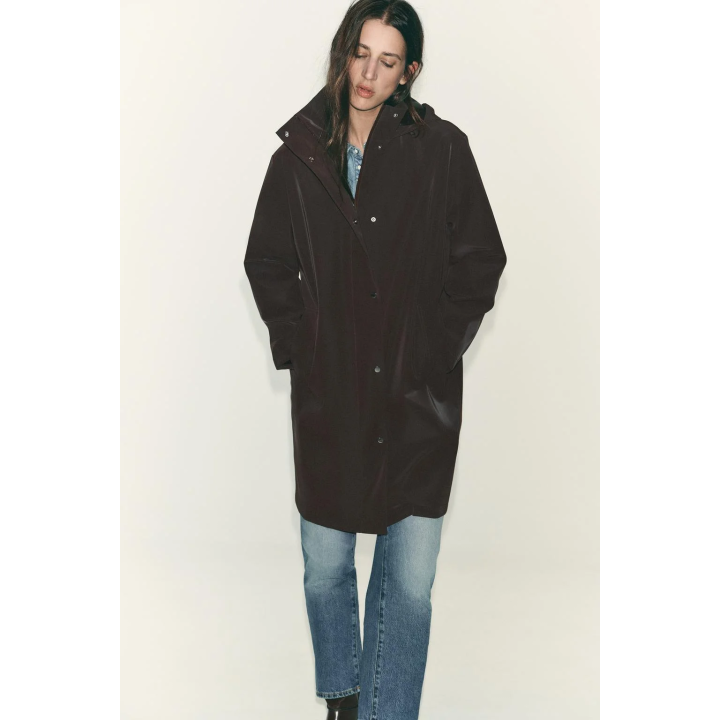 ПРОРЕЗИНЕННЫЙ ДОЖДЕВИК С КАПЮШОНОМ