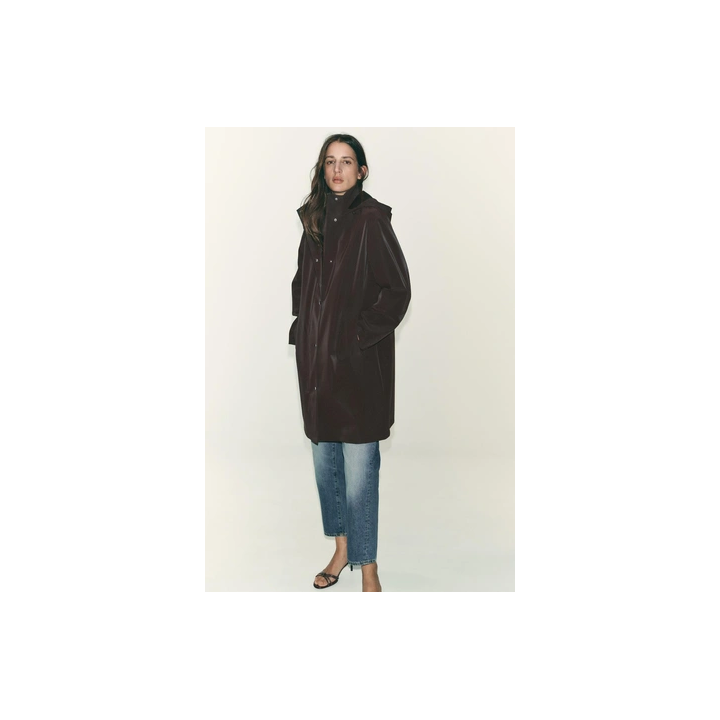 ПРОРЕЗИНЕННЫЙ ДОЖДЕВИК С КАПЮШОНОМ