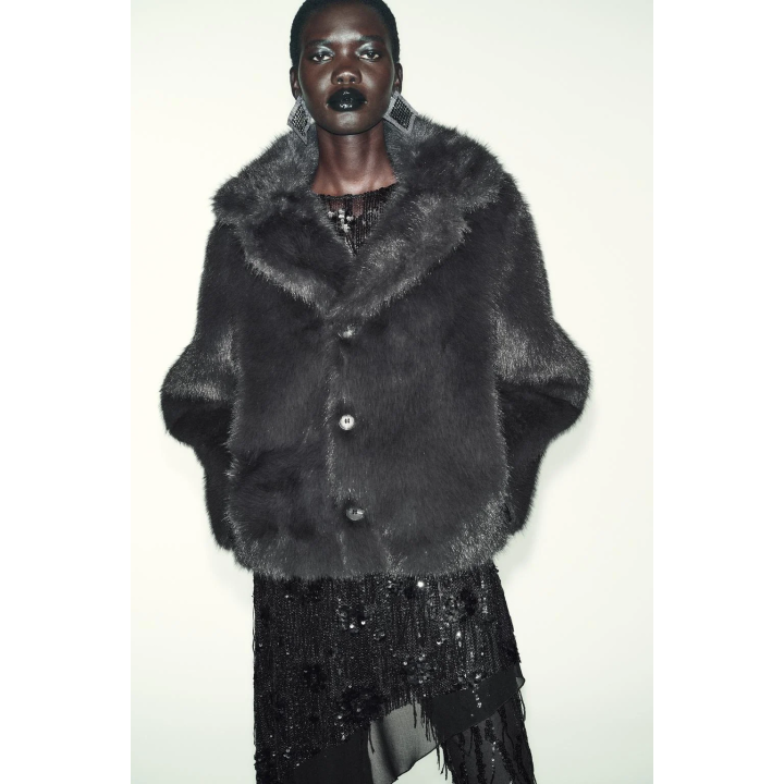 ДВУСТОРОННЕЕ КОРОТКОЕ ПАЛЬТО ИЗ ИСКУССТВЕННОГО МЕХА