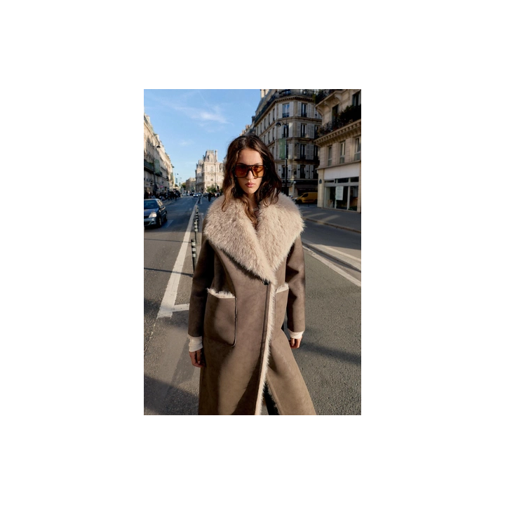 ДВУСТОРОННЕЕ ПАЛЬТО ИЗ ИСКУССТВЕННОГО МЕХА