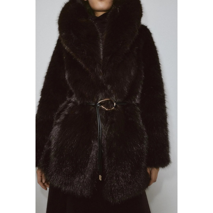 ПАЛЬТО ИЗ ИСКУССТВЕННОГО МЕХА С ПОЯСОМ