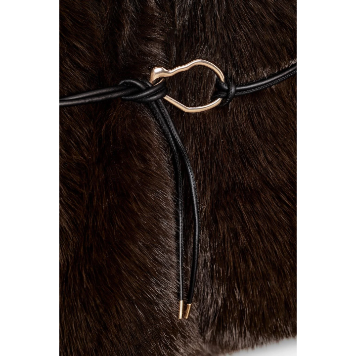 ПАЛЬТО ИЗ ИСКУССТВЕННОГО МЕХА С ПОЯСОМ