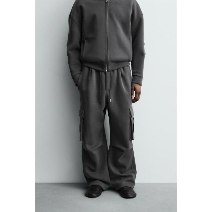 БРЮКИ КАРГО ИЗ НЕОПРЕНА СО СКЛАДКАМИ