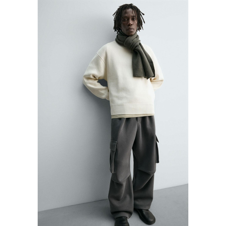 БРЮКИ КАРГО ИЗ НЕОПРЕНА СО СКЛАДКАМИ