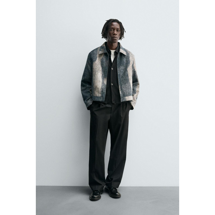 ЖАККАРДОВАЯ КУРТКА С АБСТРАКТНЫМ РИСУНКОМ