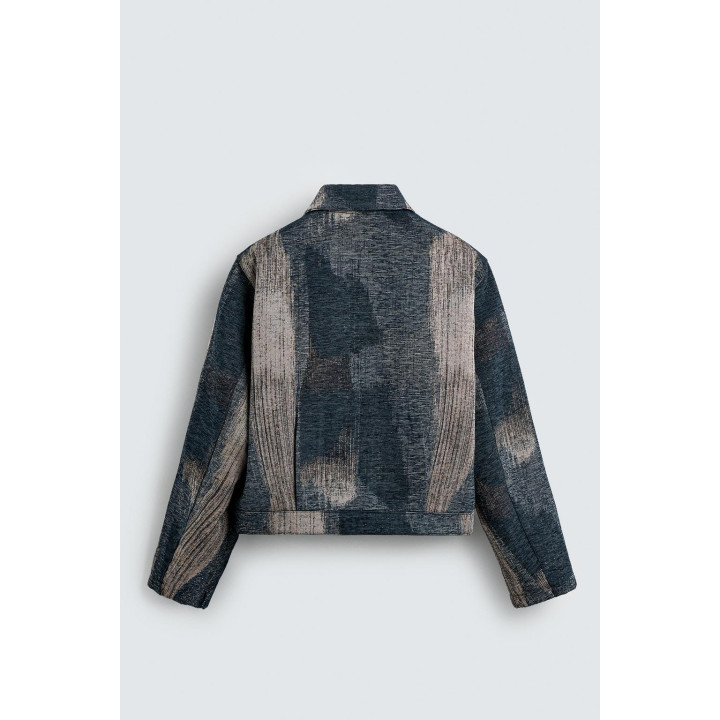 ЖАККАРДОВАЯ КУРТКА С АБСТРАКТНЫМ РИСУНКОМ