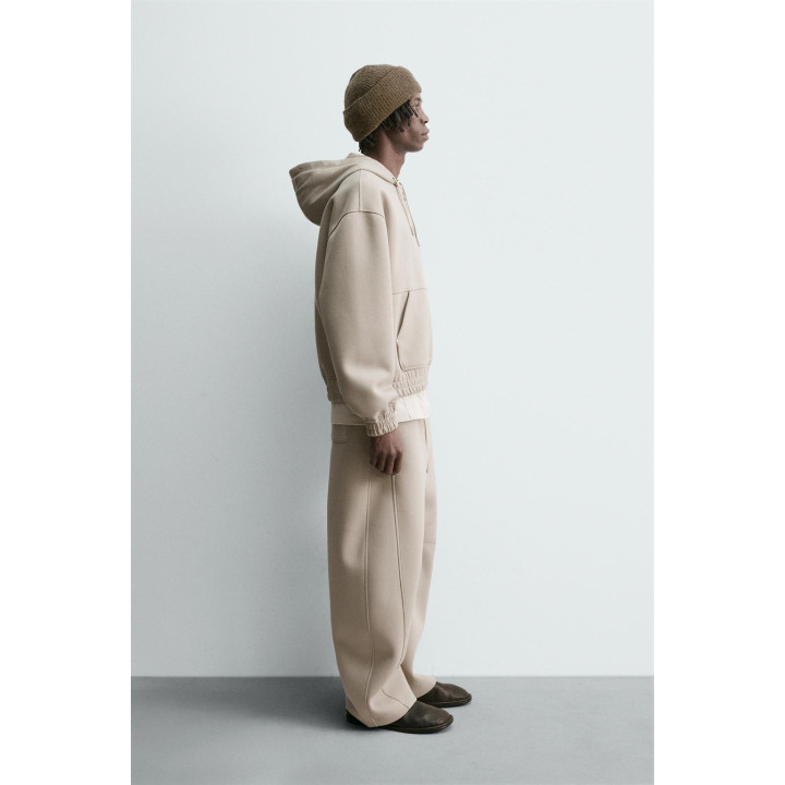 ТОЛСТОВКА ИЗ НЕОПРЕНА С КАПЮШОНОМ И МОЛНИЕЙ