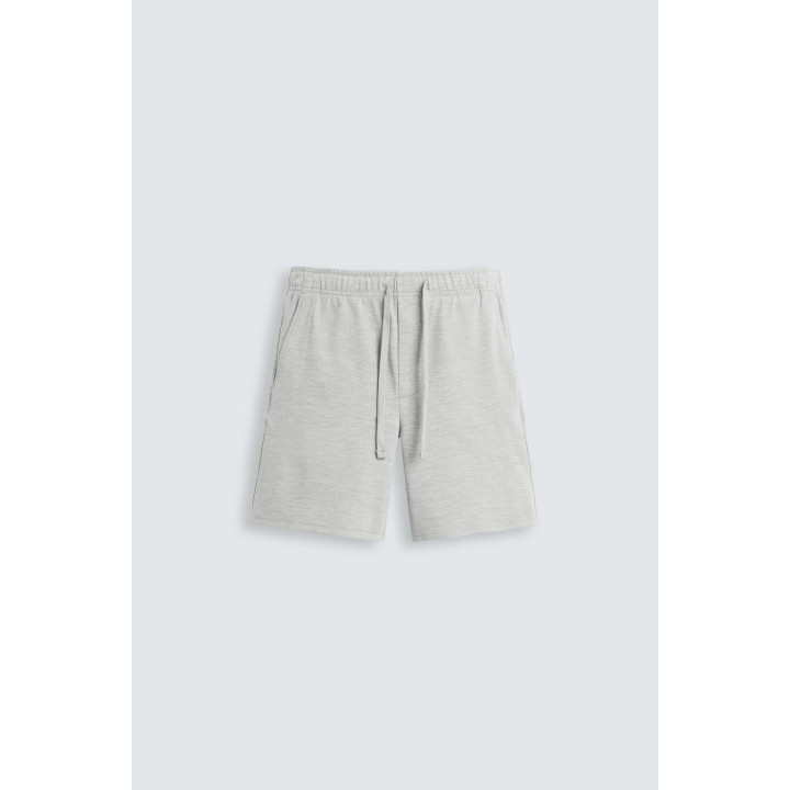 ШОРТЫ КОМФОРТНОЙ ПОСАДКИ ИЗ РЕЛЬЕФНОЙ ТКАНИ