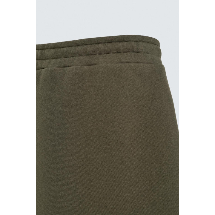 ШИРОКИЕ БРЮКИ ИЗ НЕОПРЕНА С ЗАКЛЕПКАМИ