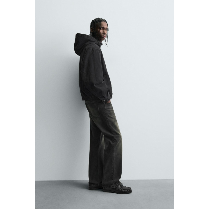 КУРТКА С КАПЮШОНОМ И КЛЕВАНТАМИ