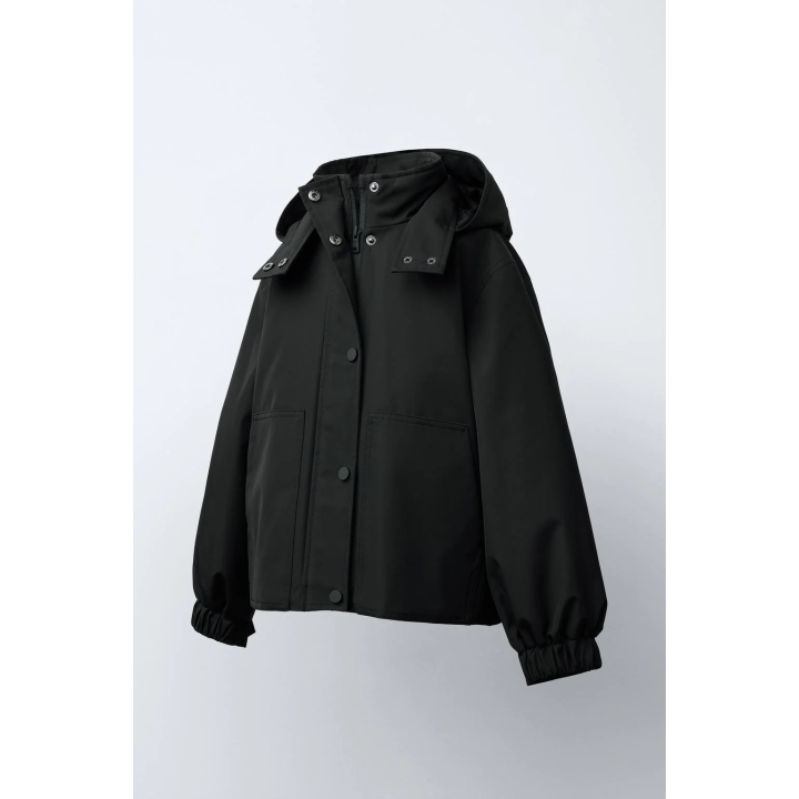 Парка с молнией и капюшоном