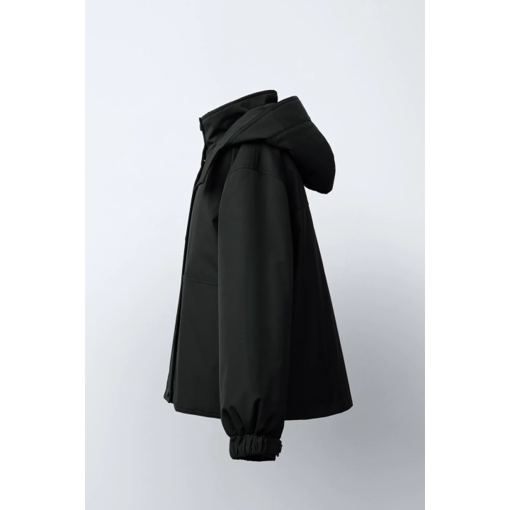 Парка с молнией и капюшоном