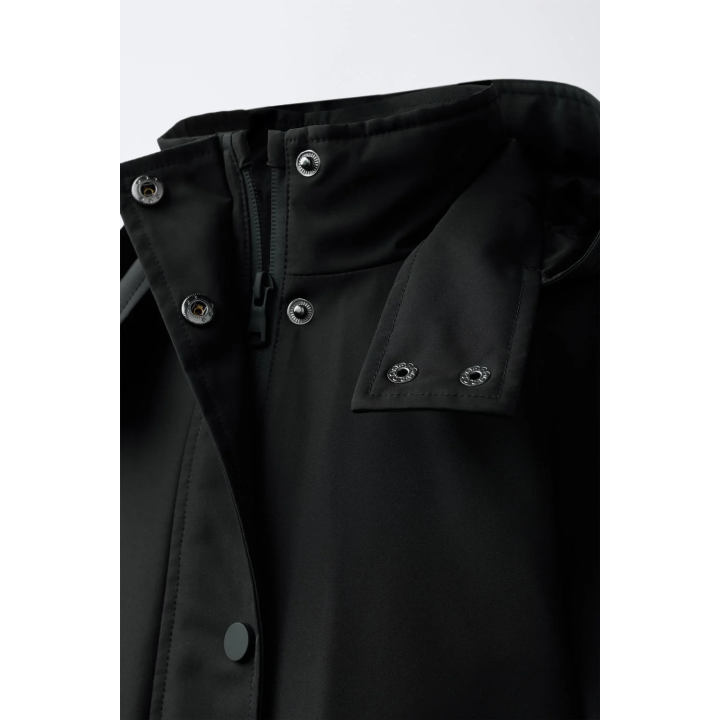 Парка с молнией и капюшоном