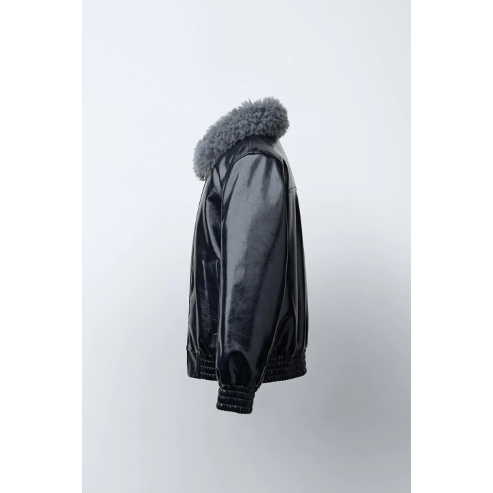 БОМБЕР С ВОРОТНИКОМ С ИСКУССТВЕННЫМ МЕХОМ