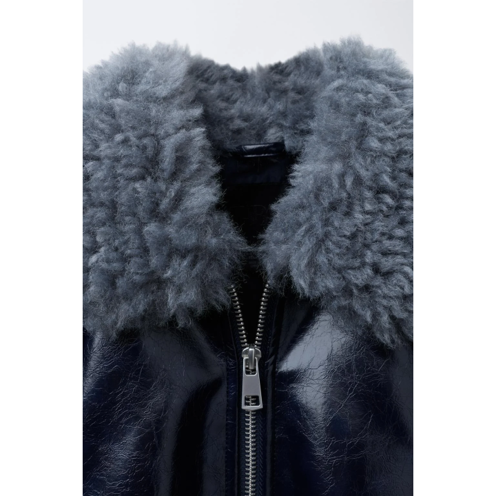 БОМБЕР С ВОРОТНИКОМ С ИСКУССТВЕННЫМ МЕХОМ