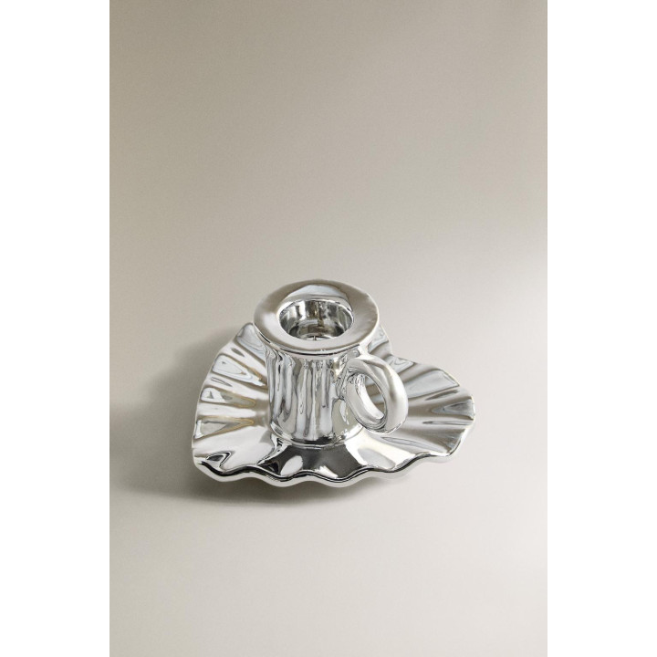 Свеча-подсвечник из фарфора для рождества с деталями в виде сердца