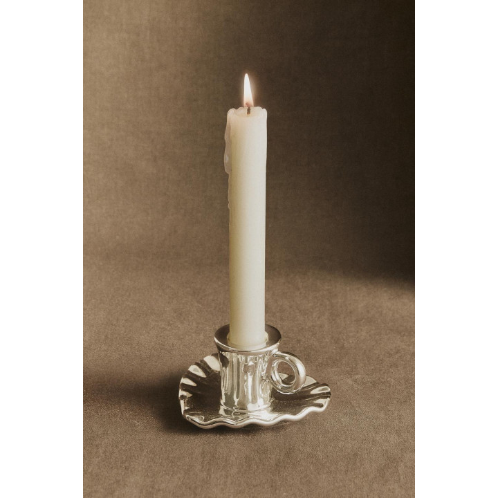 Свеча-подсвечник из фарфора для рождества с деталями в виде сердца