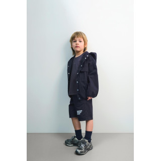 Кроссовки с логотипом