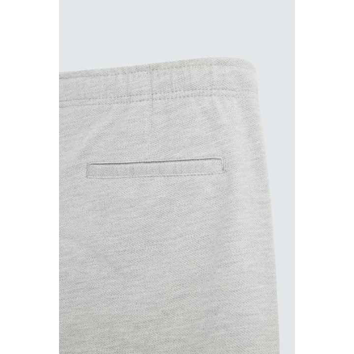 ШОРТЫ КОМФОРТНОЙ ПОСАДКИ ИЗ РЕЛЬЕФНОЙ ТКАНИ