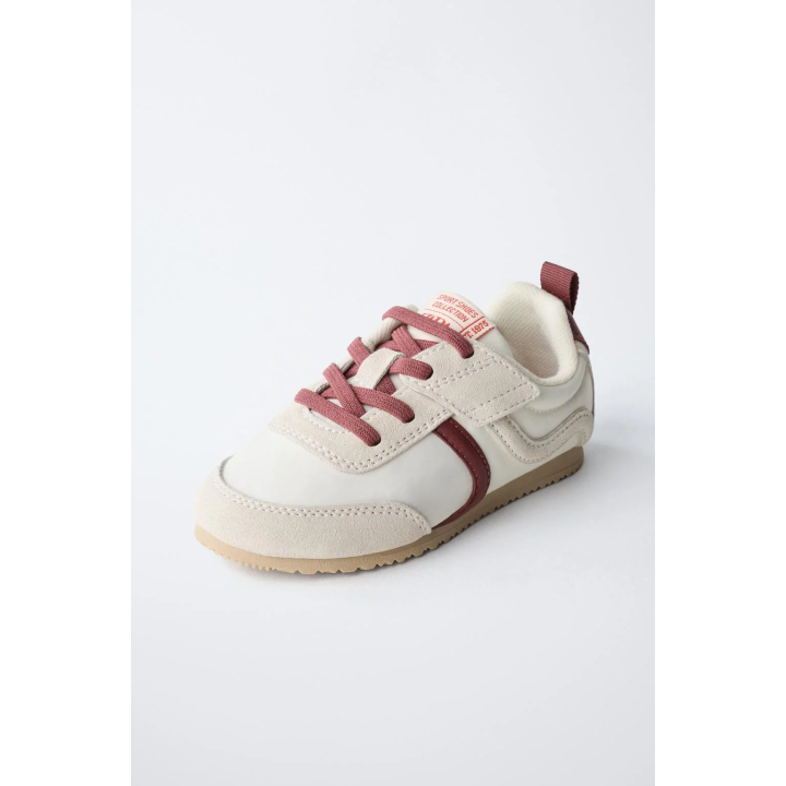 МОДНЫЕ СПОРТИВНЫЕ КРОССОВКИ