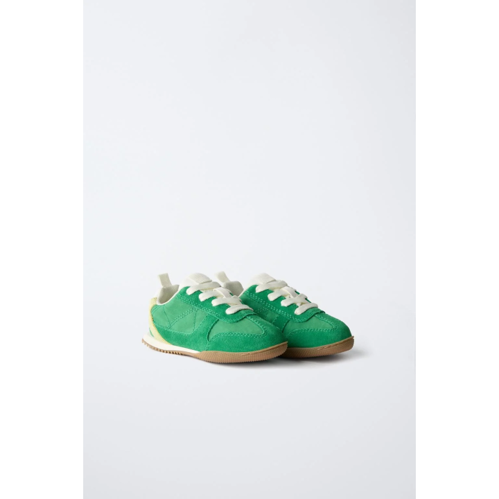 МЯГКИЕ СПОРТИВНЫЕ КРОССОВКИ