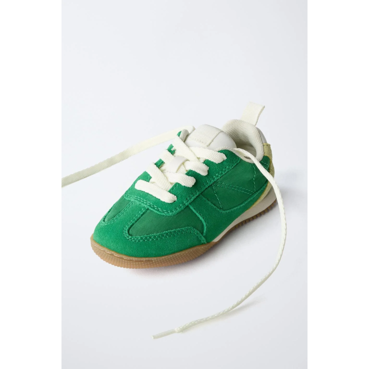 МЯГКИЕ СПОРТИВНЫЕ КРОССОВКИ