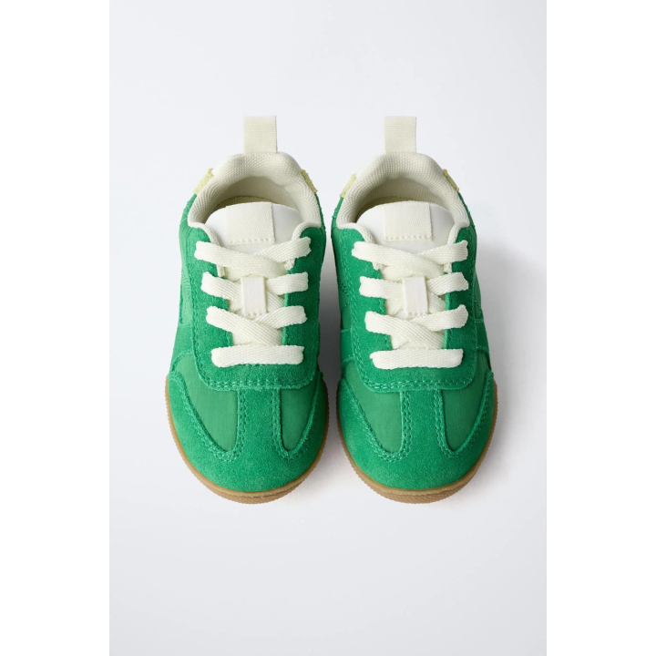 МЯГКИЕ СПОРТИВНЫЕ КРОССОВКИ