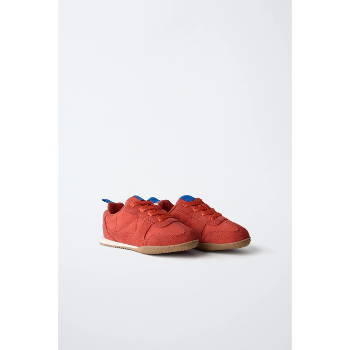 МЯГКИЕ СПОРТИВНЫЕ КРОССОВКИ