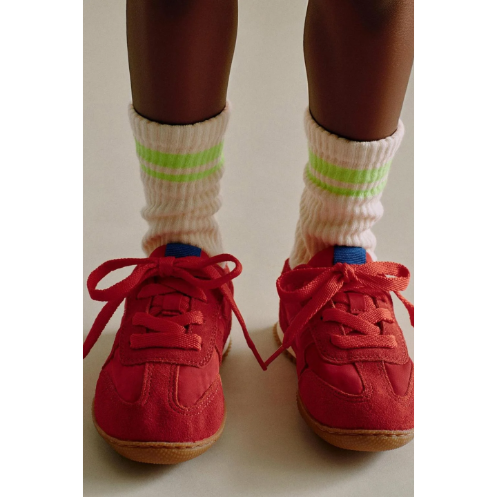 МЯГКИЕ СПОРТИВНЫЕ КРОССОВКИ