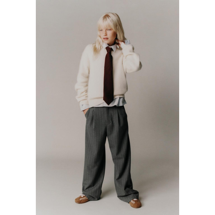 БРЮКИ В ТОНКУЮ ПОЛОСКУ С РЕМНЕМ