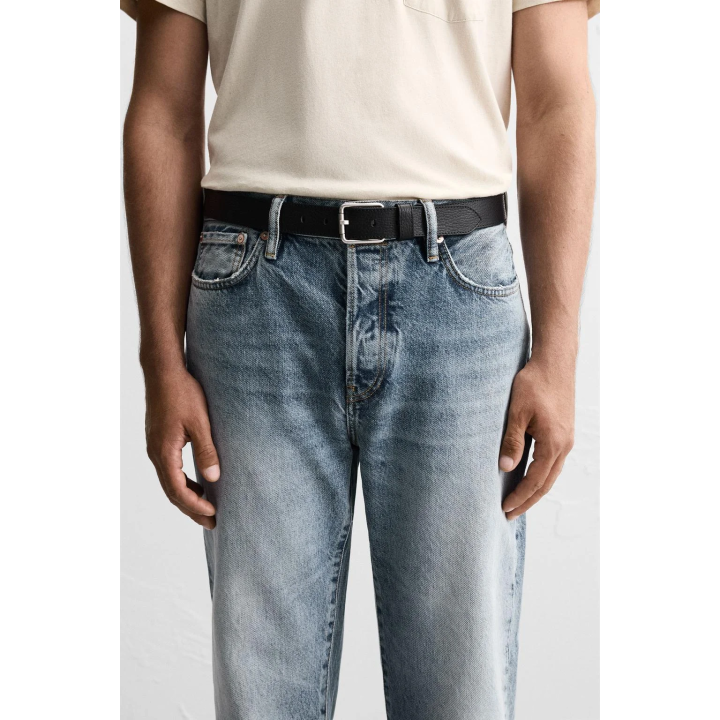 КОЖАНЫЙ РЕМЕНЬ С ДЕКОРАТИВНОЙ СТРОЧКОЙ