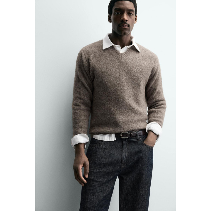 Платье с кожаным поясом