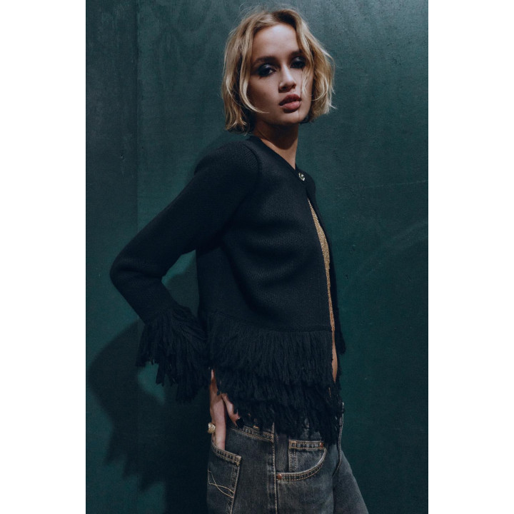 ВЯЗАНЫЙ КАРДИГАН С БАХРОМОЙ