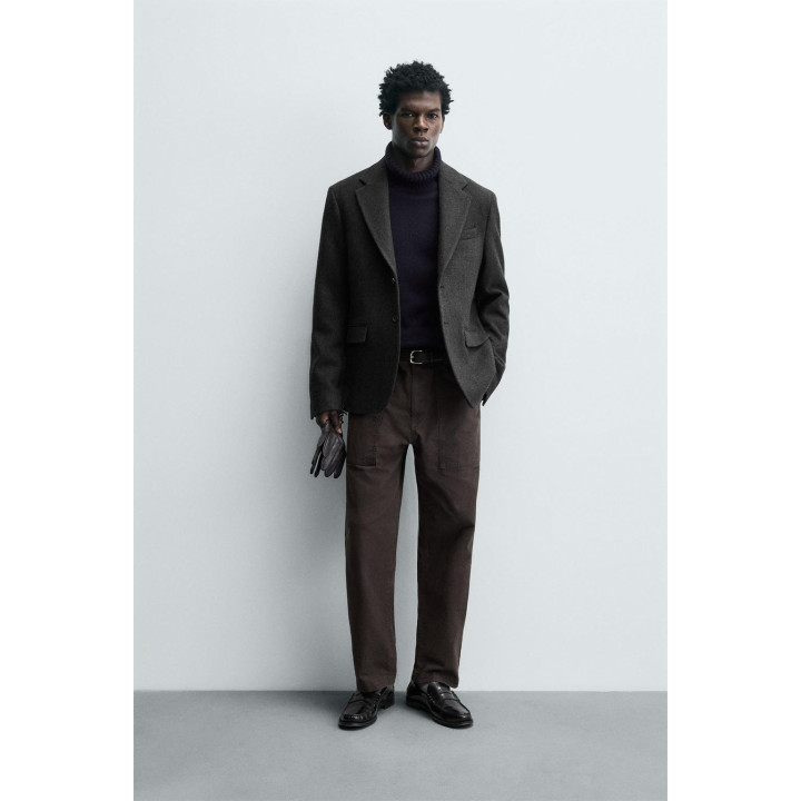 БЛЕЙЗЕР ИЗ РЕЛЬЕФНОЙ ТКАНИ В ЕЛОЧКУ