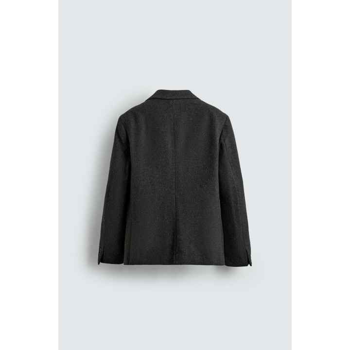 БЛЕЙЗЕР ИЗ РЕЛЬЕФНОЙ ТКАНИ В ЕЛОЧКУ