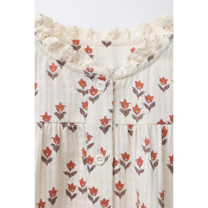 РУБАШКА С ЦВЕТАМИ И КРУЖЕВОМ