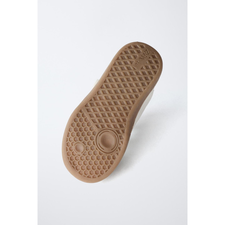 КРОССОВКИ MINNIE MOUSE © DISNEY