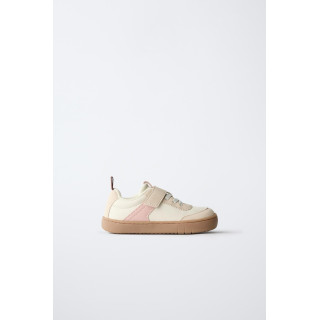 Кроссовки без каблука