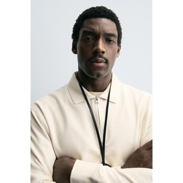 ПОЛО СТРУКТУРНОЕ НА МОЛНИИ