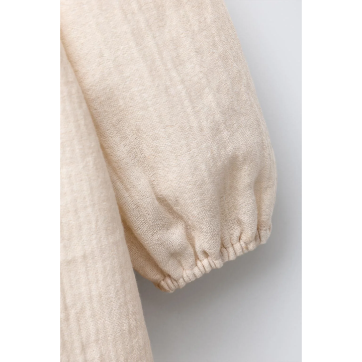 ПЛАТЬЕ С РЕЛЬЕФОМ И ВЫШИТЫМИ ЦВЕТАМИ